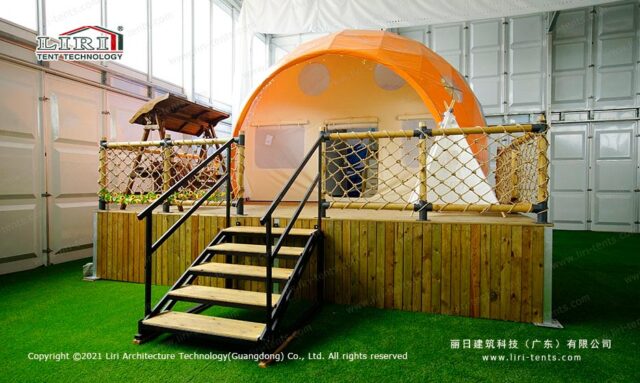 „Ladybug Dome“ Glamping-Zelt